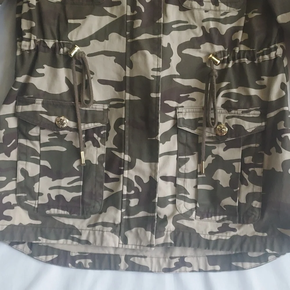 True Religion Womens Olive Camo Military Jacket Size Medium‎